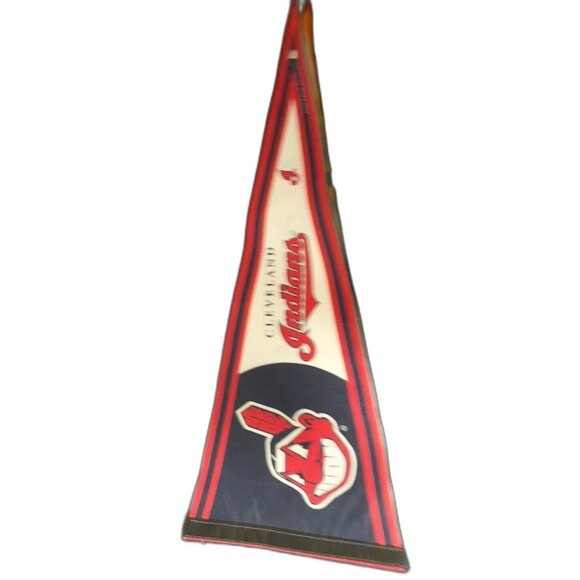 MLB And NFL Felt Pennant Flags 6 Pack - Picture 3 of 6